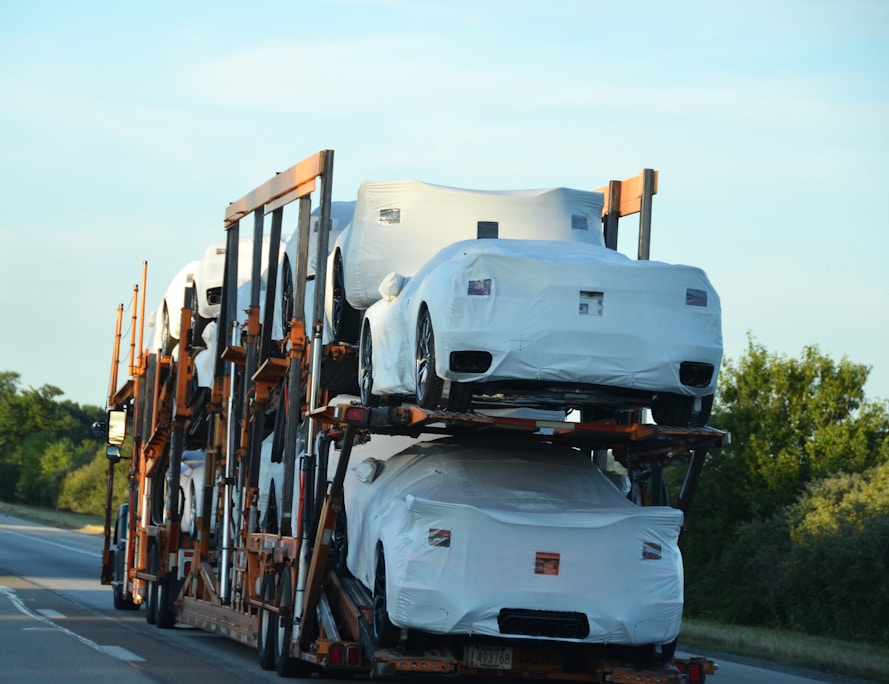Car hauling load 10w ago
